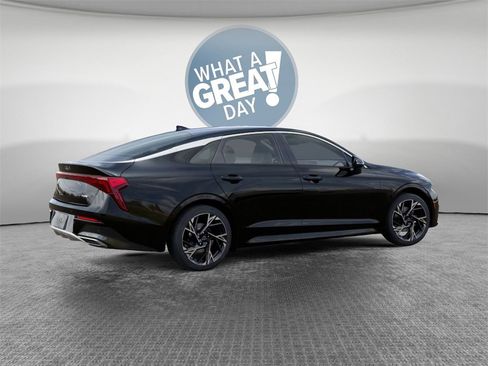 New 2026 Kia K5 GT-Line image 6