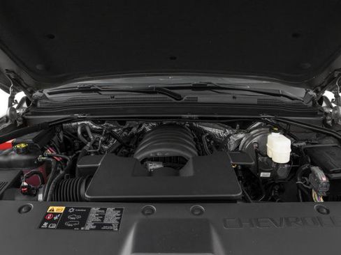 Used 2017 Chevrolet Suburban Premier image 20