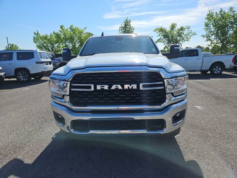 Used 2024 RAM 2500 Big Horn AWD/4WD image 2