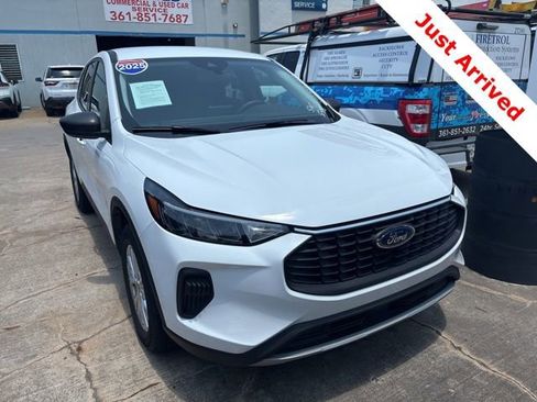 Used 2025 Ford Escape Active AWD/4WD image 5