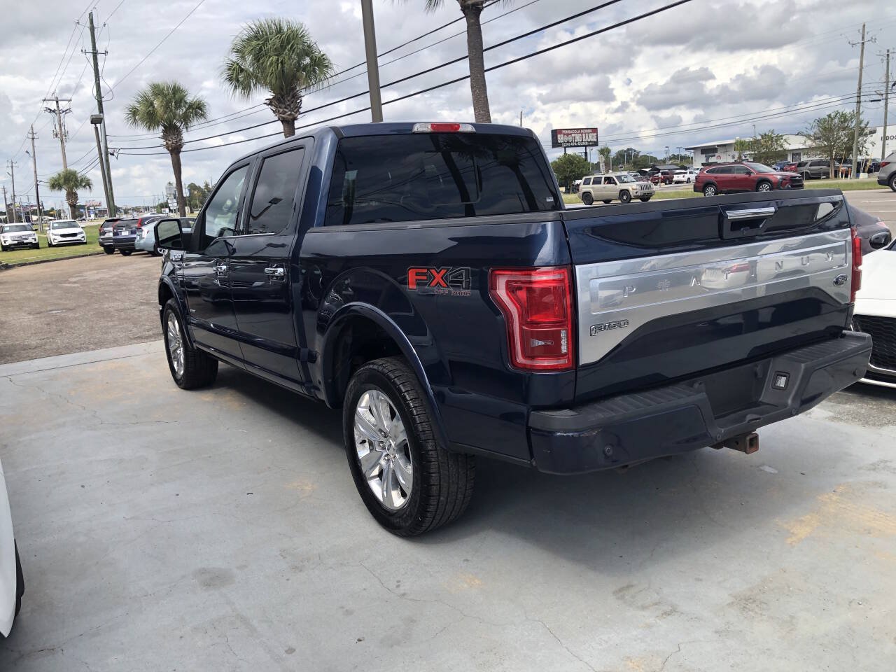 Used 2015 Ford F150 Platinum w/ Technology Package AWD/4WD image 4