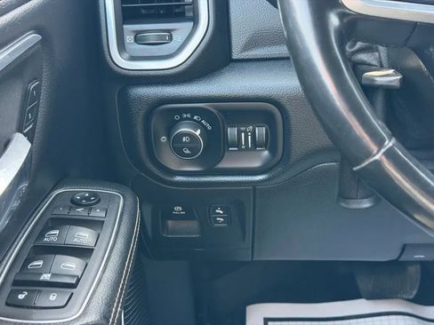 Used 2021 RAM 1500 Laramie w/ Sport Appearance Package AWD/4WD image 14