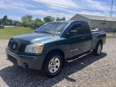 Used 2005 Nissan Titan XE AWD/4WD image 3