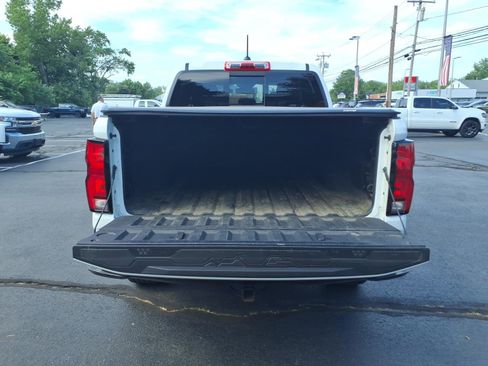 Used 2025 Chevrolet Colorado Z71 AWD/4WD image 7