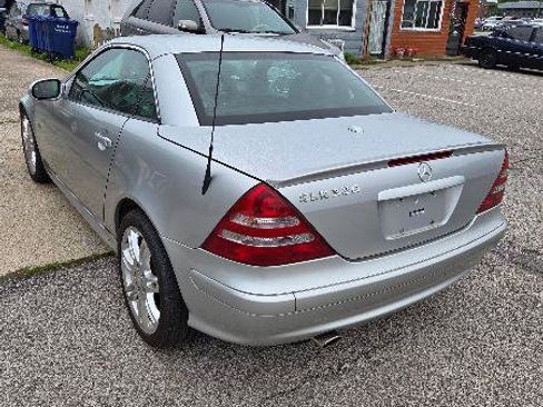 Used 2004 Mercedes-Benz SLK 320 image 5