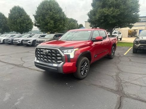 Used 2022 Toyota Tundra Platinum w/ Advanced Package AWD/4WD image 3