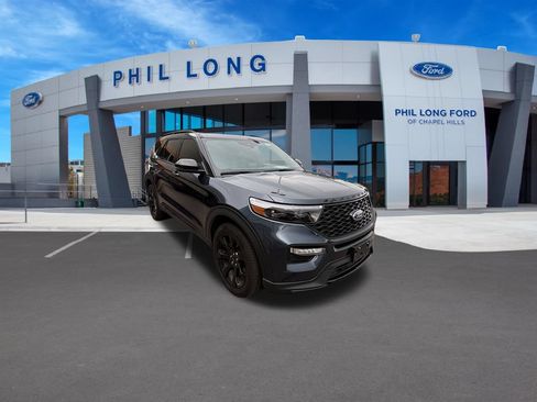 Certified 2024 Ford Explorer ST w/ Equipment Group 401A AWD/4WD image 9