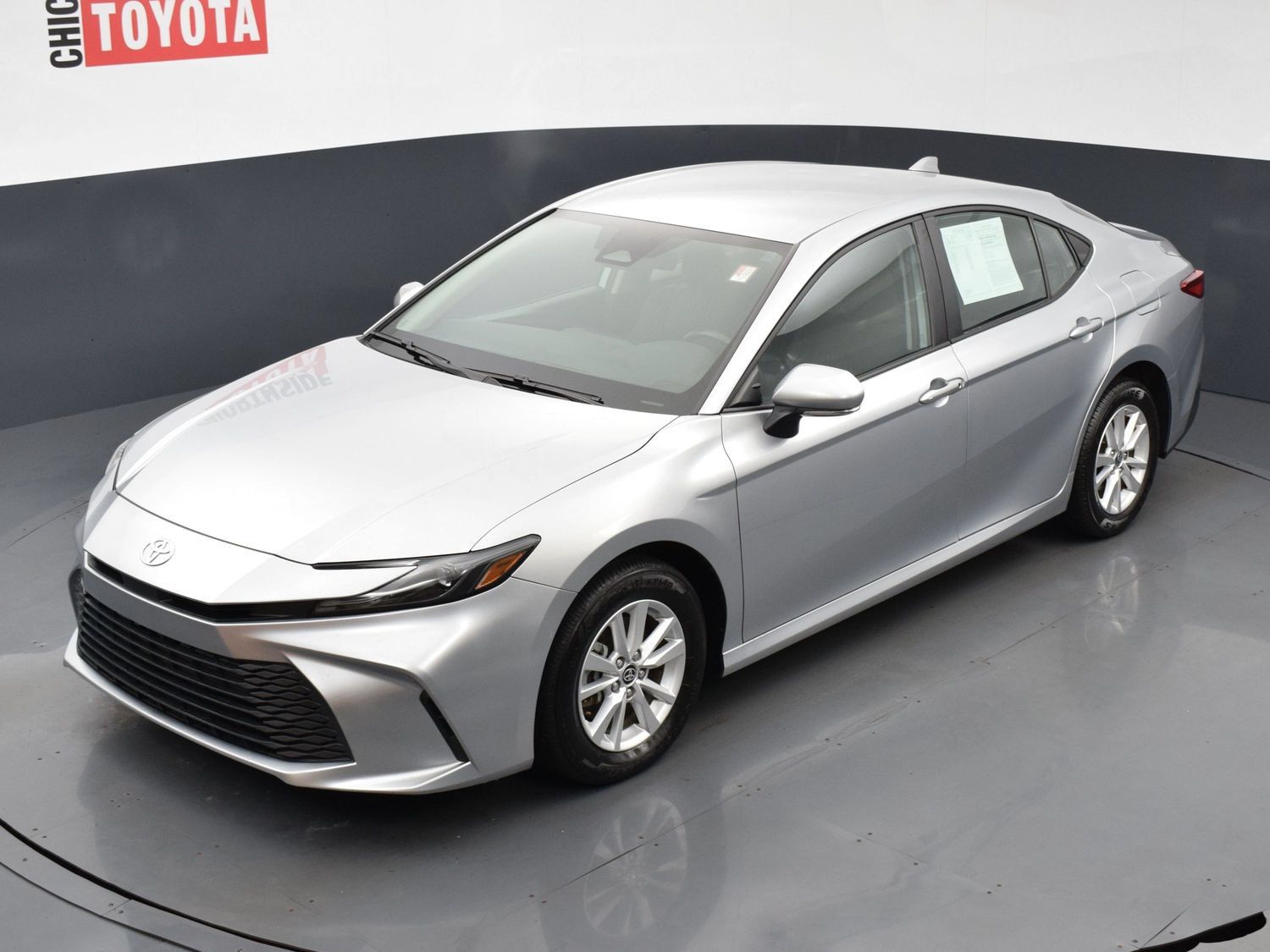 Used 2025 Toyota Camry LE w/ Convenience Package AWD/4WD image 25