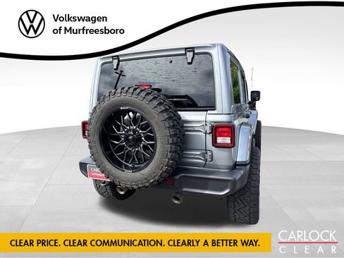 Used 2018 Jeep Wrangler Unlimited Sahara w/ Cold Weather Group AWD/4WD image 5