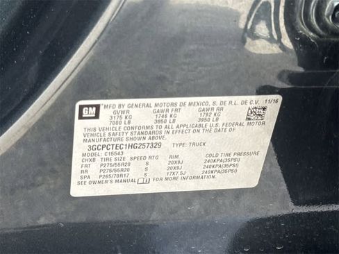 Used 2017 Chevrolet Silverado 1500 High Country image 26