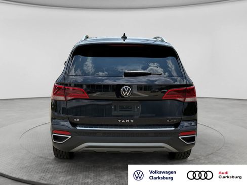 Used 2024 Volkswagen Taos SE AWD/4WD image 6