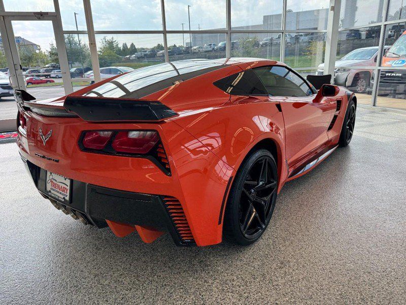 Used 2019 Chevrolet Corvette Grand Sport RWD image 3