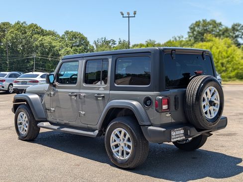 Used 2023 Jeep Wrangler Unlimited Sport AWD/4WD image 7