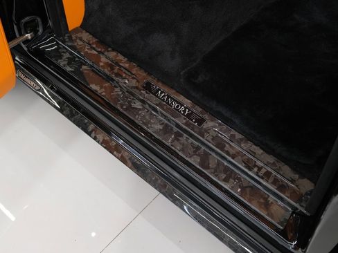 Used 2025 Rolls-Royce Phantom Sedan image 53