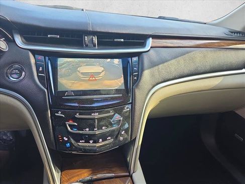 Used 2018 Cadillac XTS Luxury FWD image 13