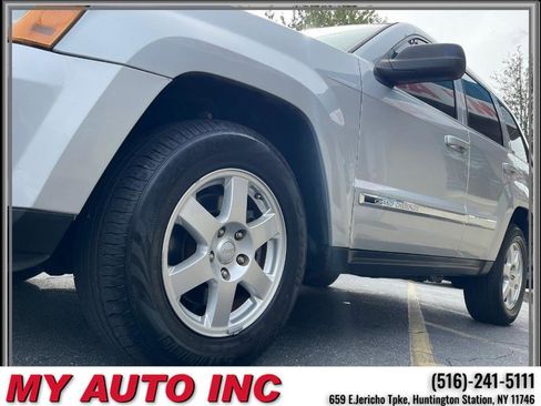 Used 2010 Jeep Grand Cherokee Laredo image 10