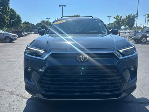 Used 2026 Toyota Grand Highlander FWD image 2