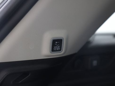 Used 2023 Jeep Grand Cherokee 4WD 4xe w/ Luxury Tech Group II image 16