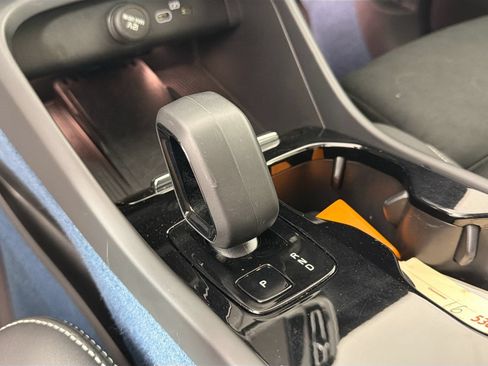 Certified 2023 Volvo C40 P8 Recharge Plus w/ Climate Package AWD/4WD image 16