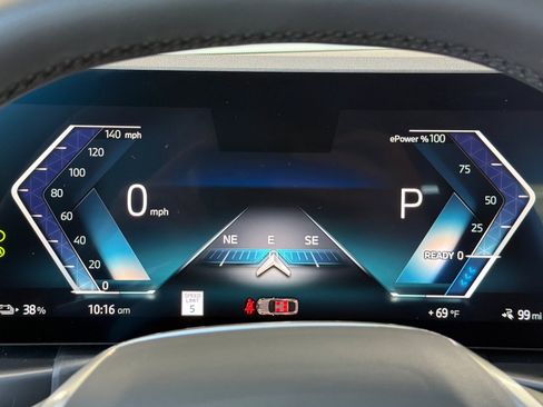 Used 2025 BMW i4 eDrive40 w/ M Sport Package RWD image 34