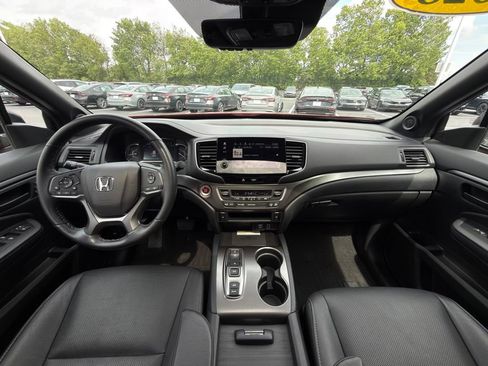 Certified 2023 Honda Passport EX-L image 12