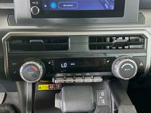 Used 2025 Toyota 4Runner TRD Off-Road image 24