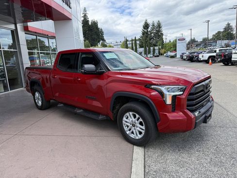 Used 2023 Toyota Tundra SR5 w/ SR5 Premium Package AWD/4WD image 7