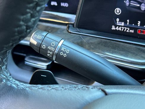 Certified 2024 Cadillac Escalade Premium Luxury image 36