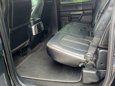 Used 2019 Ford F150 Platinum w/ Equipment Group 701A Luxury AWD/4WD image 9
