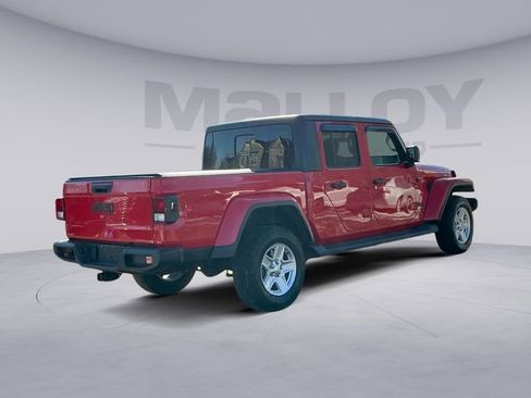 Used 2022 Jeep Gladiator Sport image 5