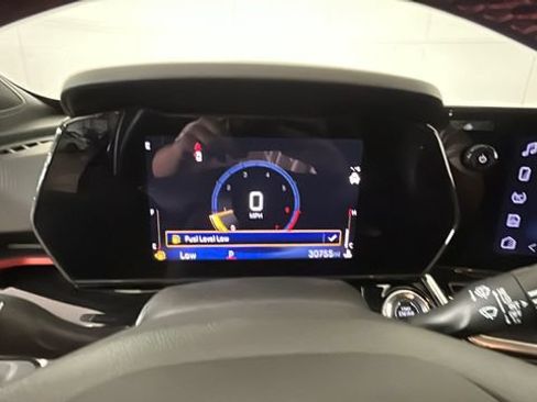 Used 2024 Chevrolet Trax RS w/ Driver Confidence Package FWD image 17