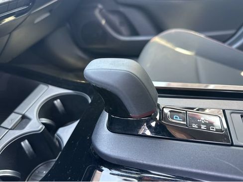 Used 2023 Toyota Prius Prime FWD image 21