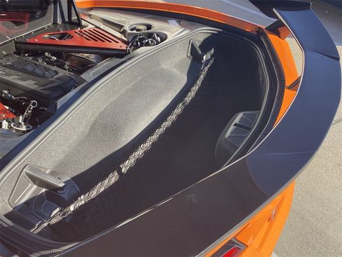 Used 2024 Chevrolet Corvette Stingray Premium Cpe w/ Z51 Performance Package image 15