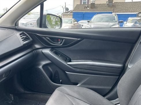 Used 2018 Subaru Impreza 2.0i AWD/4WD image 11