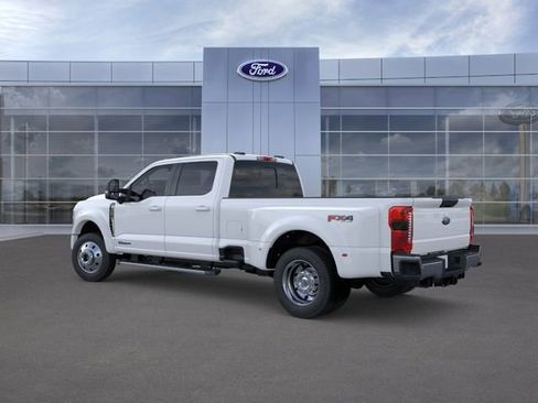 New 2026 Ford F450 XLT w/ XLT Premium Package AWD/4WD image 4