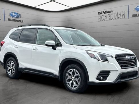 Used 2024 Subaru Forester Premium AWD/4WD image 1