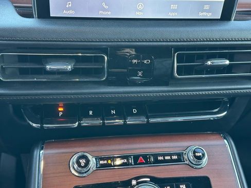 Used 2023 Lincoln Aviator Reserve w/ Equipment Group 201A image 31