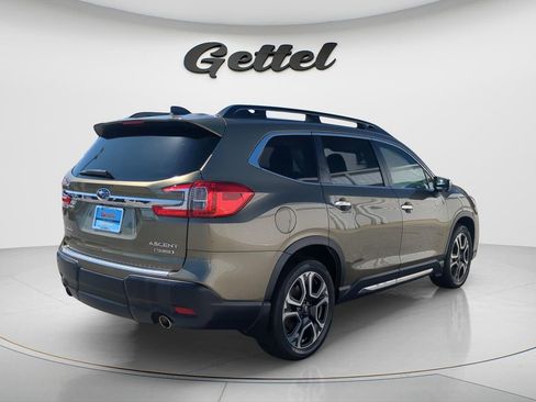 Used 2023 Subaru Ascent Touring AWD/4WD image 5