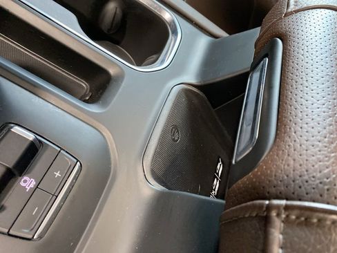 Used 2022 GMC Sierra 1500 Denali w/ Denali Reserve Package image 39