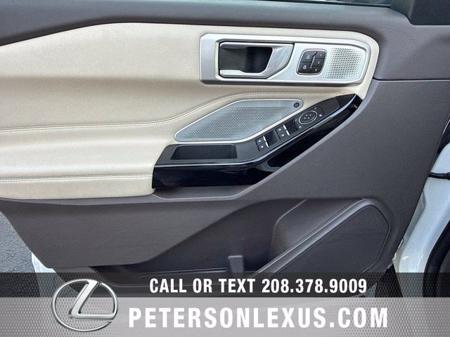 Used 2023 Ford Explorer Platinum w/ Technology Package AWD/4WD image 25