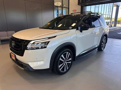 Certified 2023 Nissan Pathfinder Platinum w/ Lighting Package (N93)