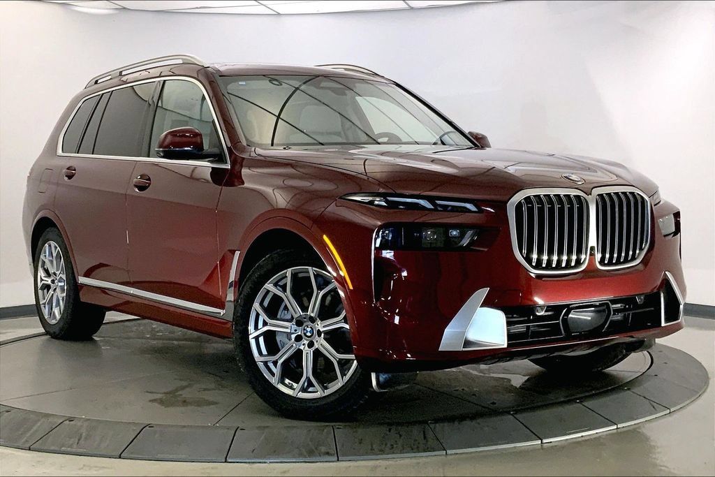 Used 2026 BMW X7 xDrive40i w/ Premium Package AWD/4WD image 1