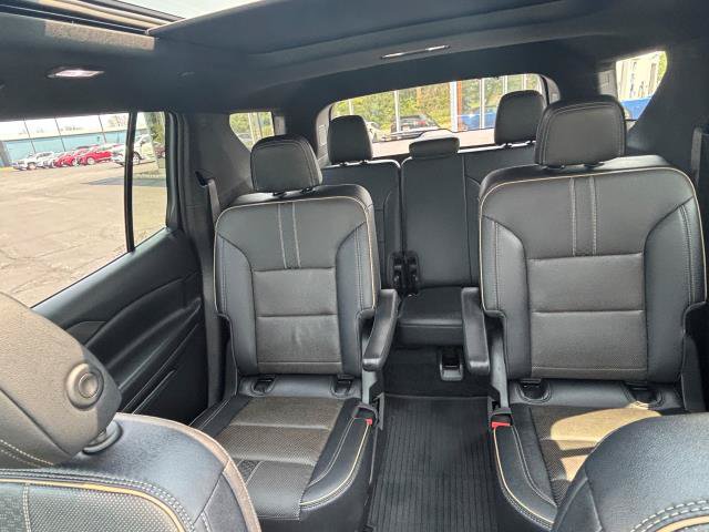 Used 2026 Chevrolet Traverse High Country w/ LPO, Floor Liner Package AWD/4WD image 10