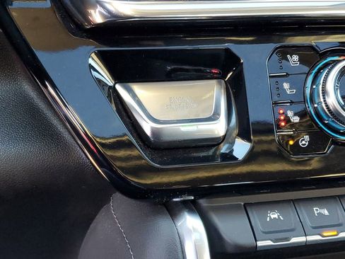 Used 2025 GMC Sierra 1500 Denali image 17