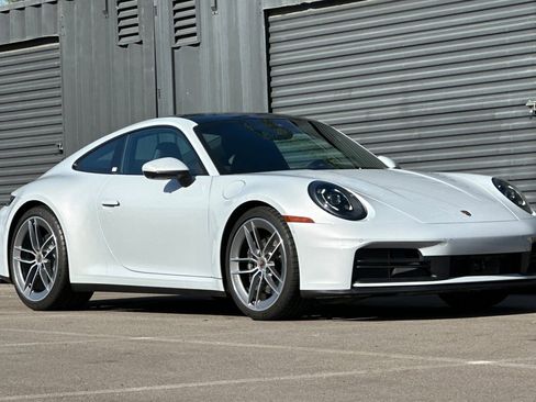 Used 2025 Porsche 911 Carrera image 10