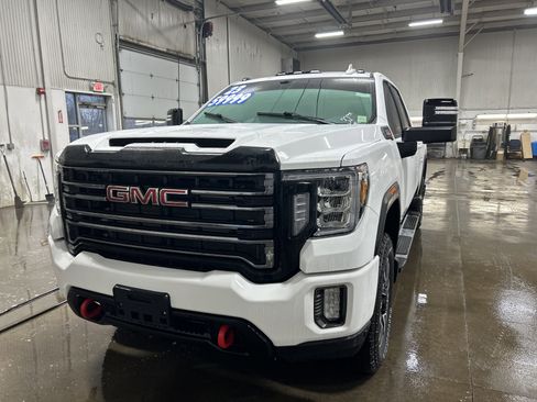 Used 2023 GMC Sierra 2500 AT4 w/ Gooseneck/5TH Wheel Package image 3