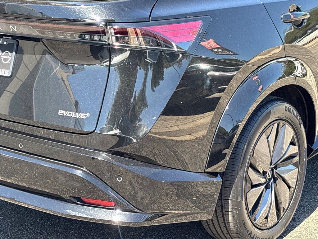 Certified 2024 Nissan Ariya FWD image 9