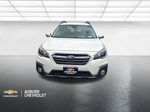 Used 2018 Subaru Outback 2.5i Premium AWD/4WD image 8