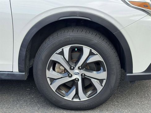 Used 2022 Subaru Outback Limited image 9