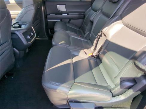 Certified 2025 Ford Expedition Max Active image 18